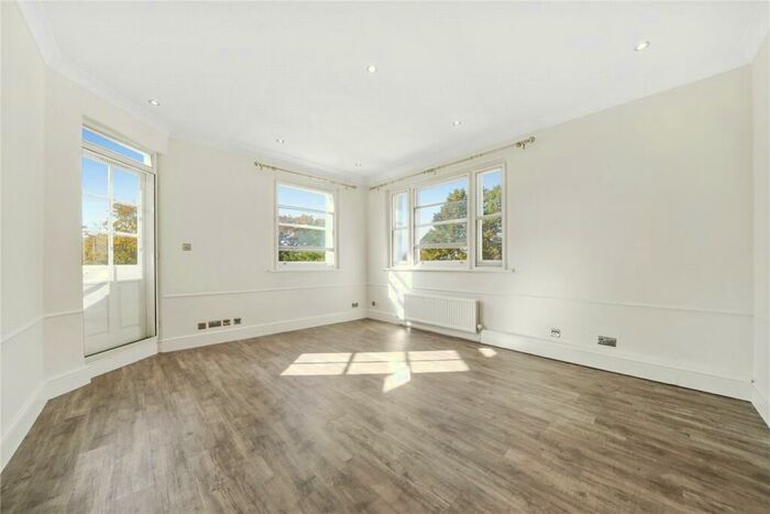 2 Bedroom Flat To Rent In Queens Grove, St John's Wood, NW8