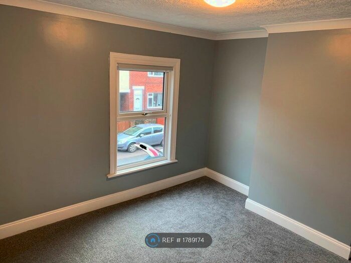2 Bedroom End Of Terrace House To Rent In Silverdales, Dinnington, Sheffield, S25