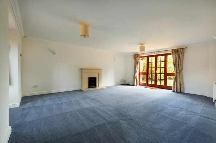 5 Bedroom Detached House To Rent In Headley Gardens, Great Shelford, Cambridge, CB22