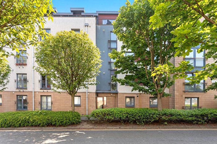 2 Bedroom Flat For Sale In / East Pilton Farm Avenue, Edinburgh, EH5