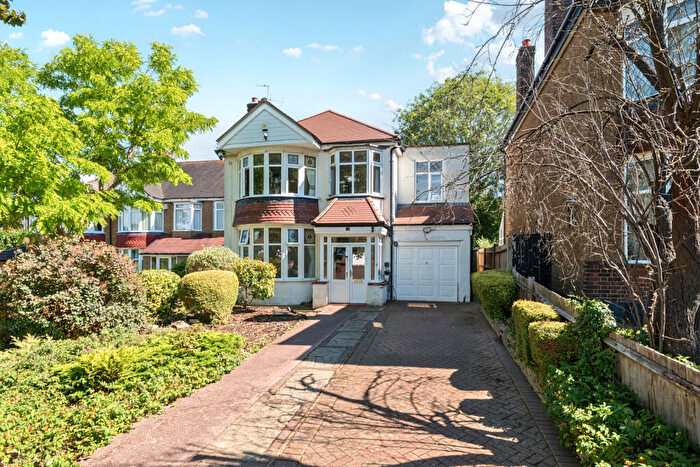 4 Bedroom Detached House For Sale In Charterhouse Road, Orpington, BR6