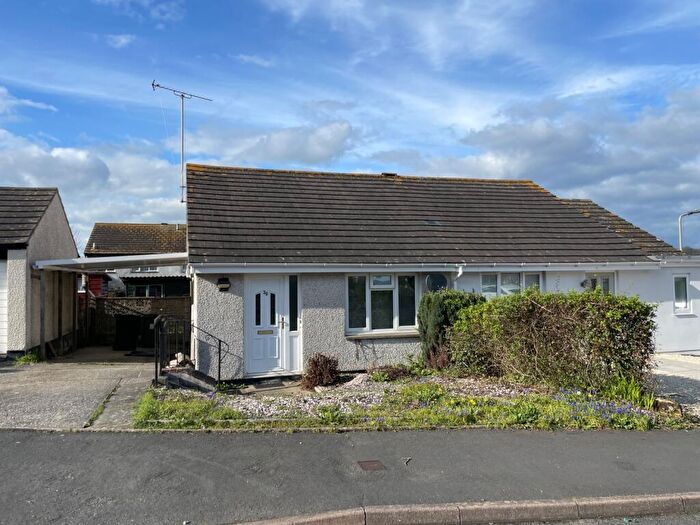 2 Bedroom Bungalow To Rent In Firbank Road, Dawlish, EX7