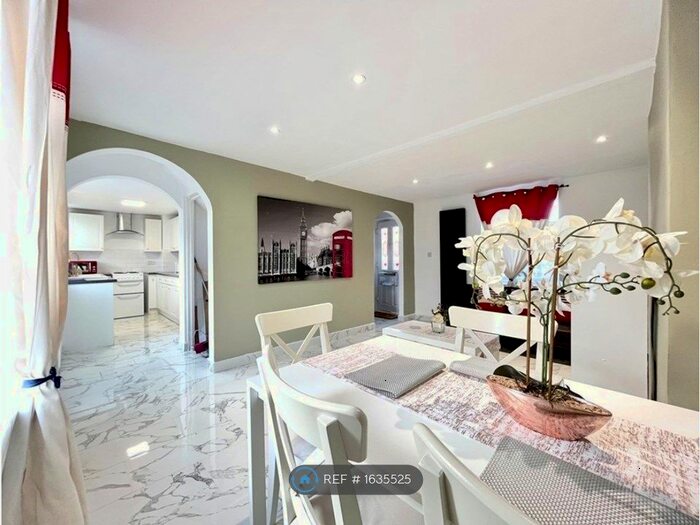 3 Bedroom Semi-Detached House To Rent In Second Avenue, Chester-Le-Street, DH2