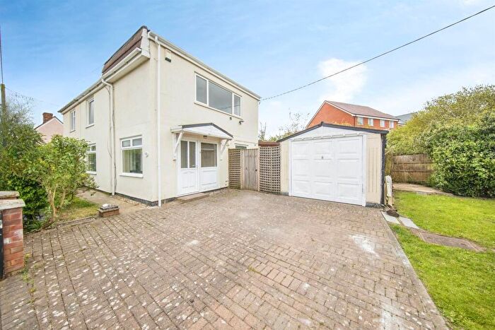 2 Bedroom Semi Detached House For Sale In Old Norwich Road, Ipswich, IP1