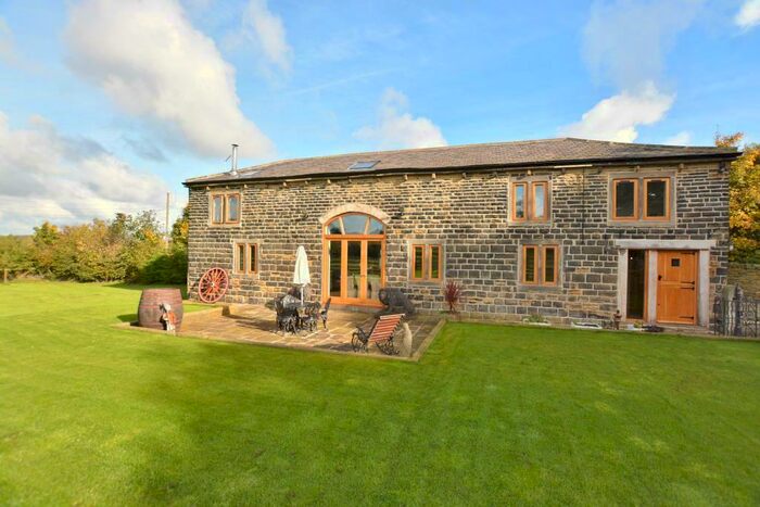 3 Bedroom Detached House To Rent In Wild Grove, Pudsey, West Yorkshire, Uk, LS28