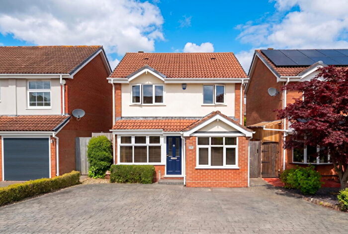 3 Bedroom Detached House For Sale In Culverley Crescent, Knowle, B93
