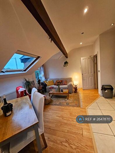 2 Bedroom Flat To Rent In Manchester Road, Chorlton Cum Hardy, Manchester, M21