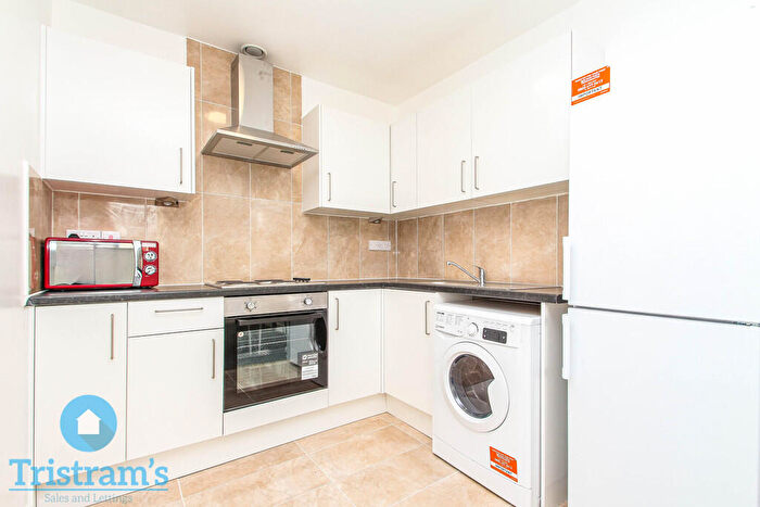 1 Bedroom Apartment To Rent In Castle Boulevard, Nottingham, NG7