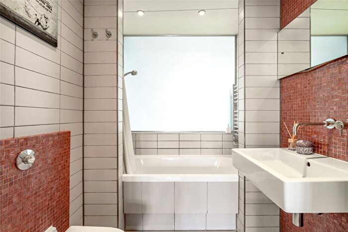 2 Bedroom Flat For Sale In Clifton Court, Northwick Terrace, St John's Wood, London, NW8
