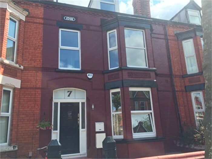 5 Bedroom House To Rent In Greenbank Road, Liverpool, L18