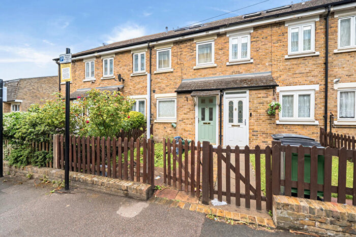 4 Bedroom Terraced House For Sale In Boyton Road, Crouch End, London, N8