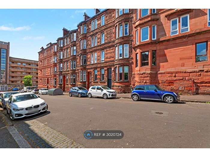 2 Bedroom Flat To Rent In Laurel Place, Glasgow, G11