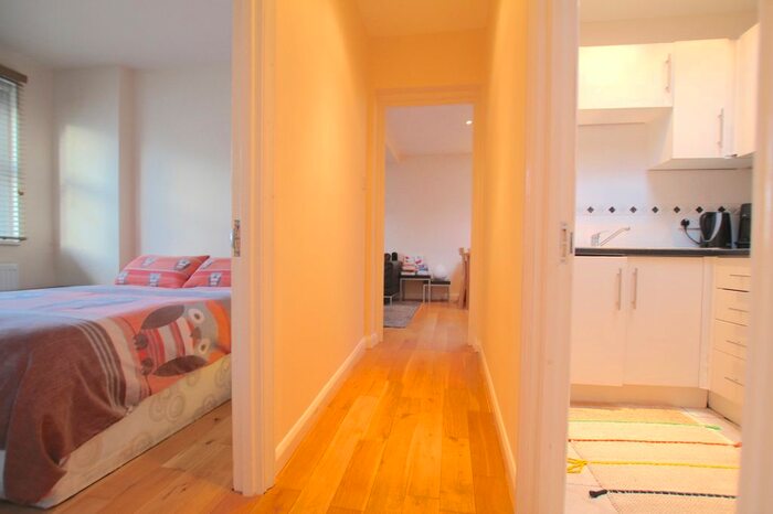 1 Bedroom Flat To Rent In High Road, East Finchley, N2