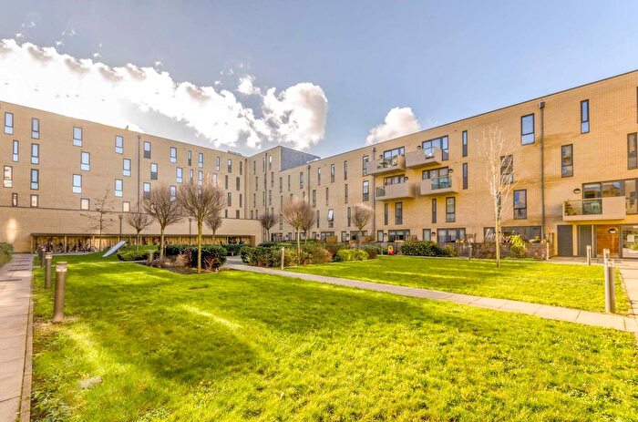 3 Bedroom Flat For Sale In Harford Street, Stepney, London, E1