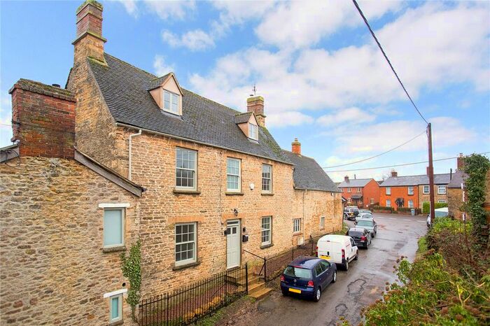 5 Bedroom Terraced House For Sale In Irons Court, Middle Barton, Chipping Norton, OX7