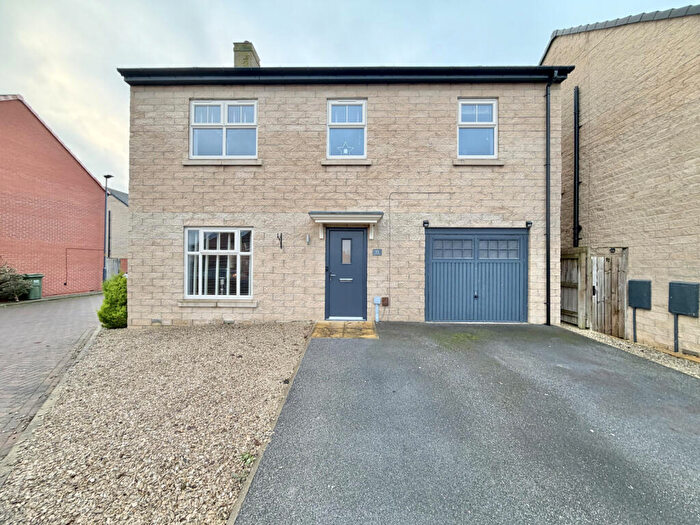 4 Bedroom Detached House For Sale In Hadrian Court, Sherburn In Elmet, LS25