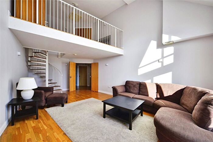 2 Bedroom Flat For Sale In St. Peters Street, Maidstone, Kent, ME16