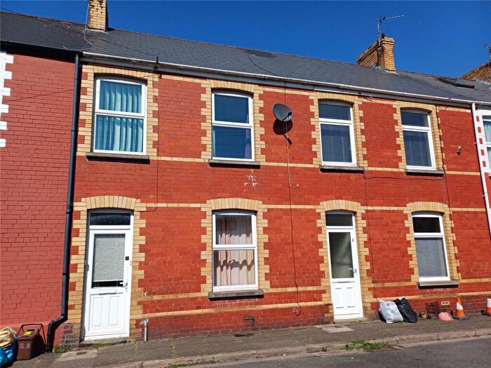 3 Bedroom Terraced House For Sale In Vintin Terrace, Porthcawl, CF36