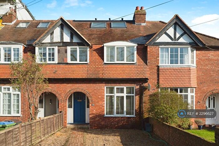 4 Bedroom Terraced House To Rent In Garden Road, Walton-On-Thames, KT12