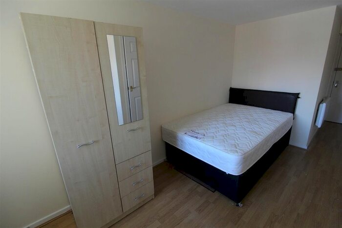 Studio To Rent In Bramble Street, Coventry, CV1
