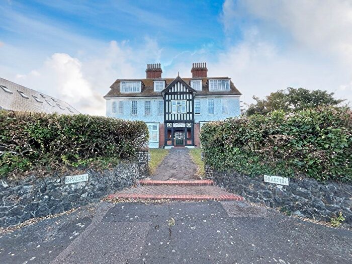 2 Bedroom Flat To Rent In Western Esplanade, Broadstairs, CT10