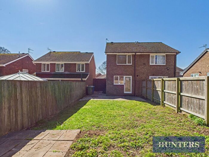 2 Bedroom Semi-Detached House For Sale In Greenways Close, Bridlington, YO16