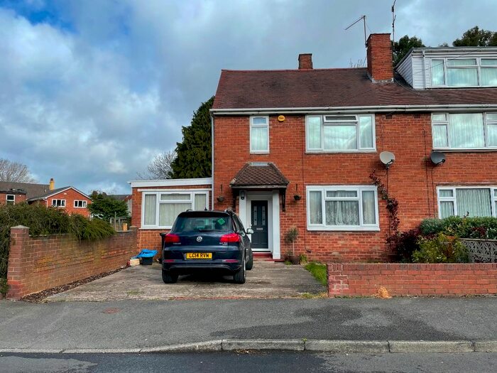 3 Bedroom Semi-Detached House To Rent In Pheasant Street, Brierley Hill, DY5