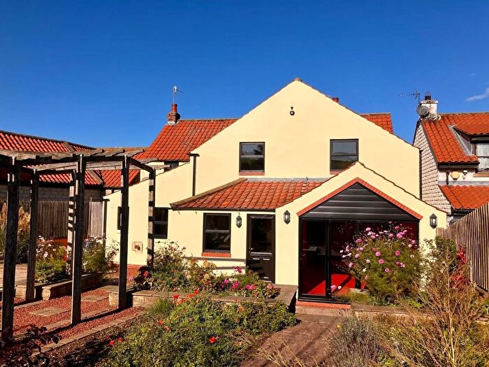 4 Bedroom Detached House For Sale In Main Street, Flixton, YO11