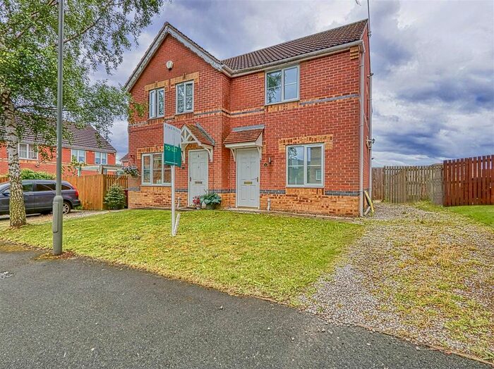 2 Bedroom Semi-Detached House To Rent In Lathkill Court, North Wingfield, Chesterfield, Derbyshire, S42