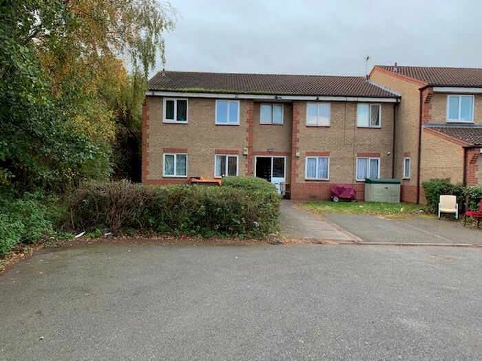 2 Bedroom Flat To Rent In Pickering Close, Leicester LE4