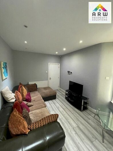 5 Bedroom End Of Terrace House To Rent In Oakdale Road, Liverpool, Merseyside, L18