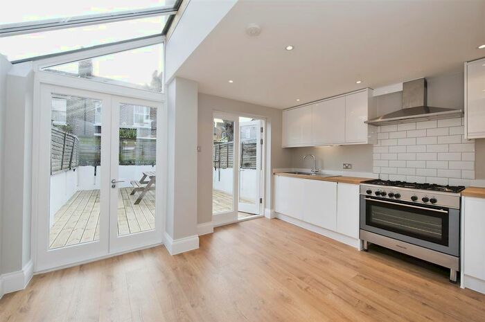 2 Bedroom Property To Rent In Oliphant Street, London, W10