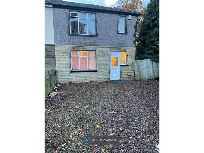3 Bedroom Semi-Detached House To Rent In Killinghall Avenue, Bradford, BD2