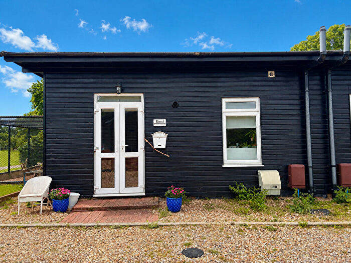 2 Bedroom Terraced Bungalow To Rent In Jacks Hill, Graveley, Hitchin, SG4