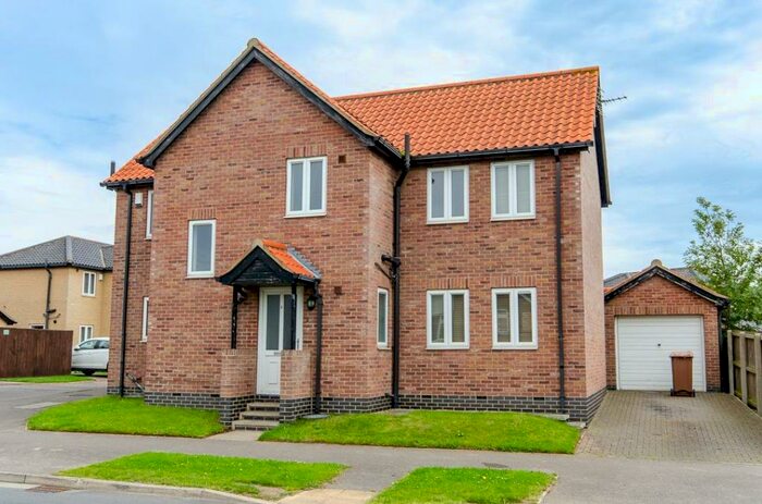 4 Bedroom Detached House To Rent In The Brambles, Easington, HU12