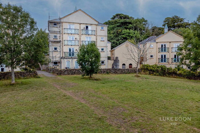 2 Bedroom Flat For Sale In Aberdeen Avenue, Manadon Park, PL5