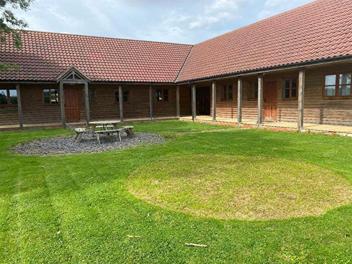 2 Bedroom Bungalow To Rent In Highfield Farm, Perry, PE28