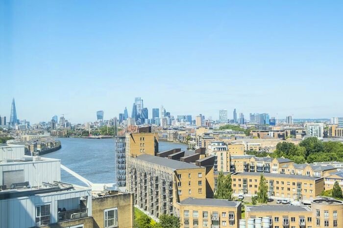 2 Bedroom Apartment To Rent In Westferry Circus, E14