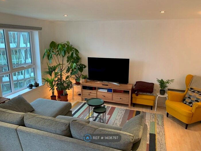 2 Bedroom Flat To Rent In Naples Street, Manchester, M4