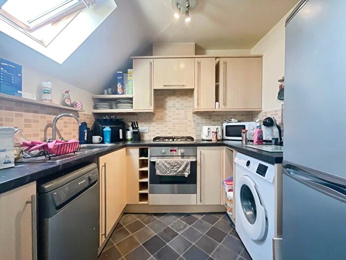 2 Bedroom Apartment To Rent In Owl Close, Witham St Hughs, LN6