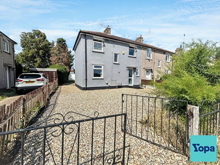 3 Bedroom Semi-Detached House For Sale In Billet Lane, Stanford-Le-Hope, SS17