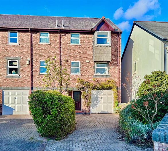 4 Bedroom House For Sale In Mulberry Close, Conwy, LL32