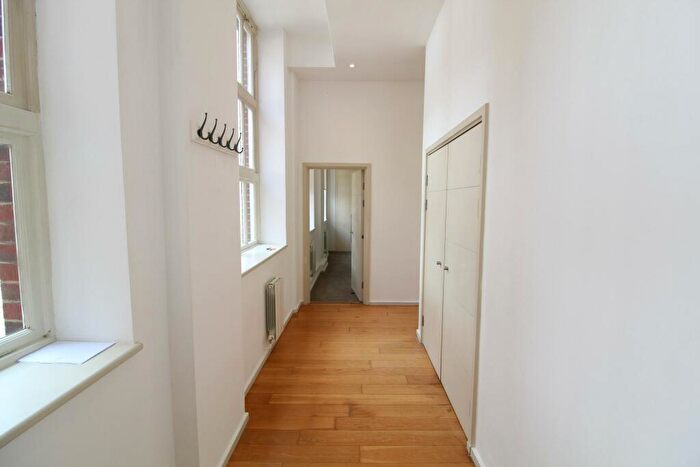 2 Bedroom Apartment To Rent In Richmond Terrace, BN2