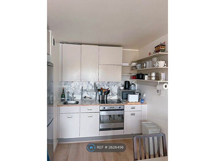 1 Bedroom Flat To Rent In Dakota Building, London, SE13