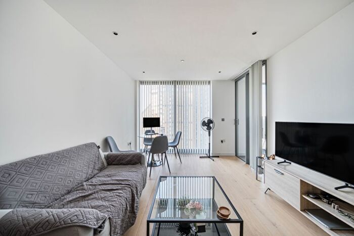 1 Bedroom Flat For Sale In Marsh Wall, London, E14