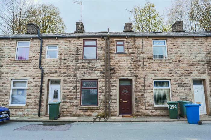 2 Bedroom Property To Rent In Burnley Road East, Rossendale, BB4