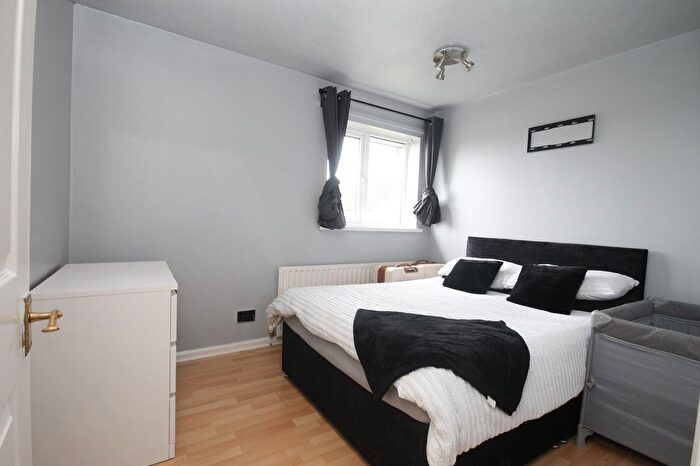 2 Bedroom Flat To Rent In Scafell Place, North Anston, Sheffield, S25