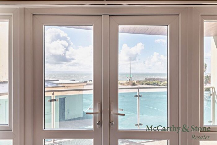 2 Bedroom Flat For Sale In Middleton Court, Picton Avenue, Porthcawl, CF36