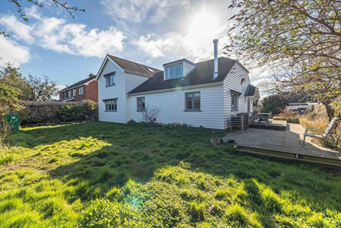 4 Bedroom Detached House For Sale In Mill Road, Wingham, Canterbury, CT3