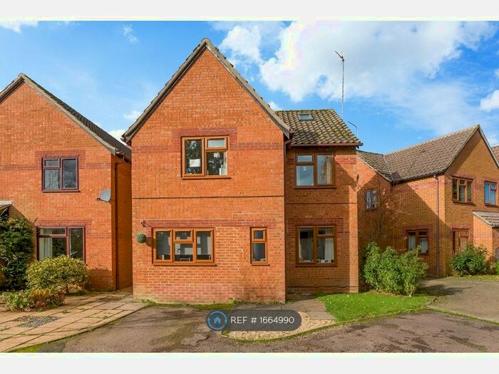 3 Bedroom Detached House To Rent In Mill Close, Deddington, Banbury, OX15